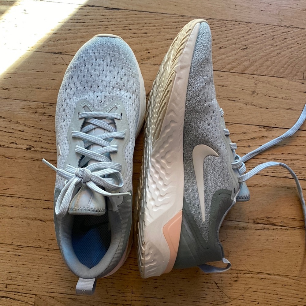Nike odyssey react size 8